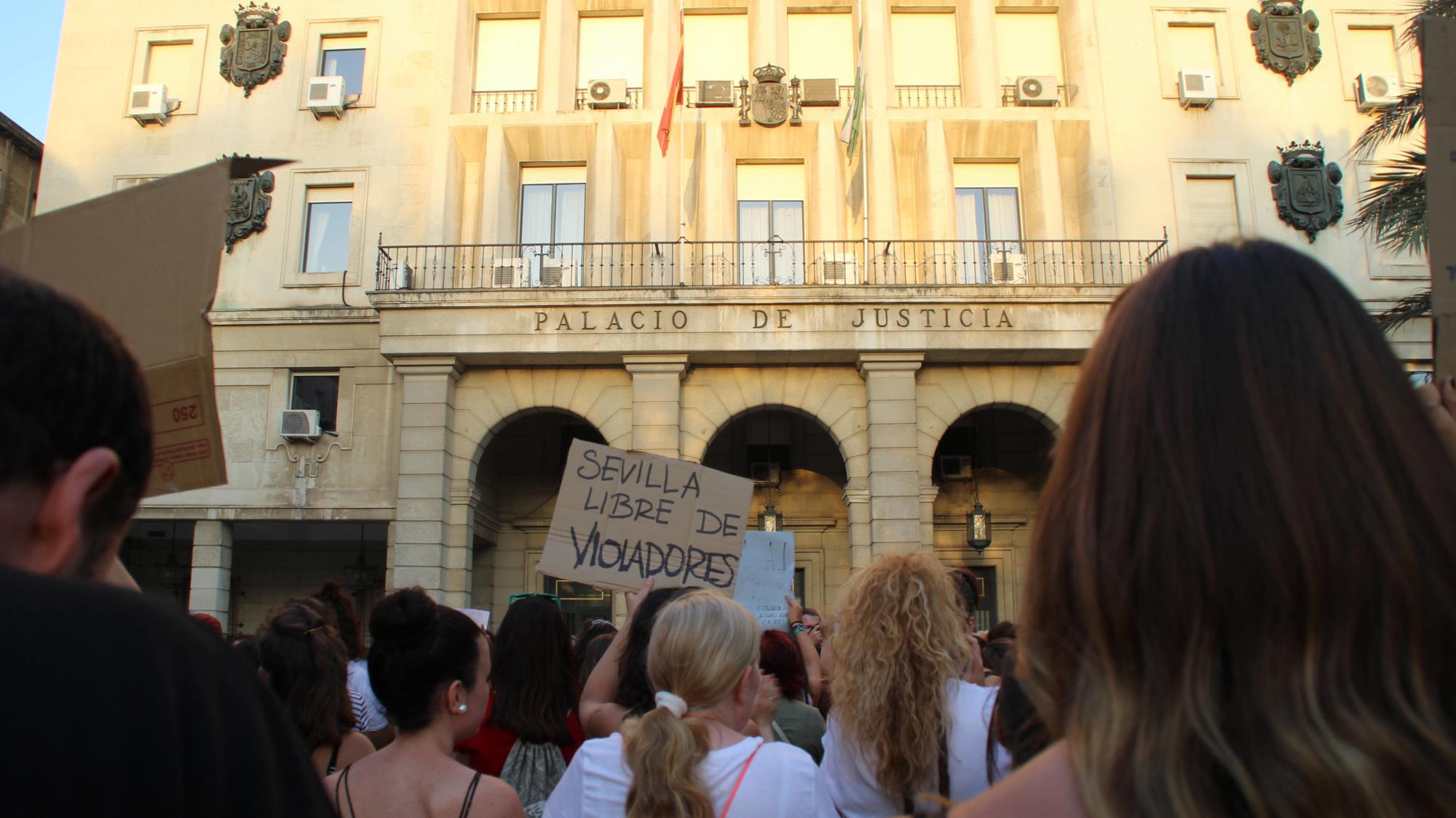 Manifestación libertad Manada Sevilla - 4
